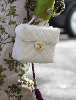 Vintage Chanel Tasche in Weiß