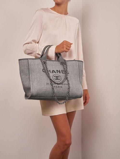 Chanel Deauville Medium Grey Sizes Worn | Sell your designer bag on Saclab.com