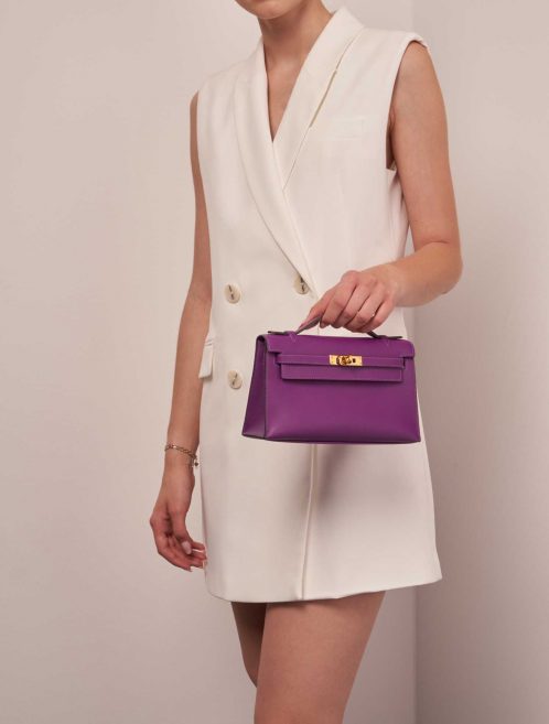 Hermès Kelly Pochette Anemone Sizes Worn | Sell your designer bag on Saclab.com