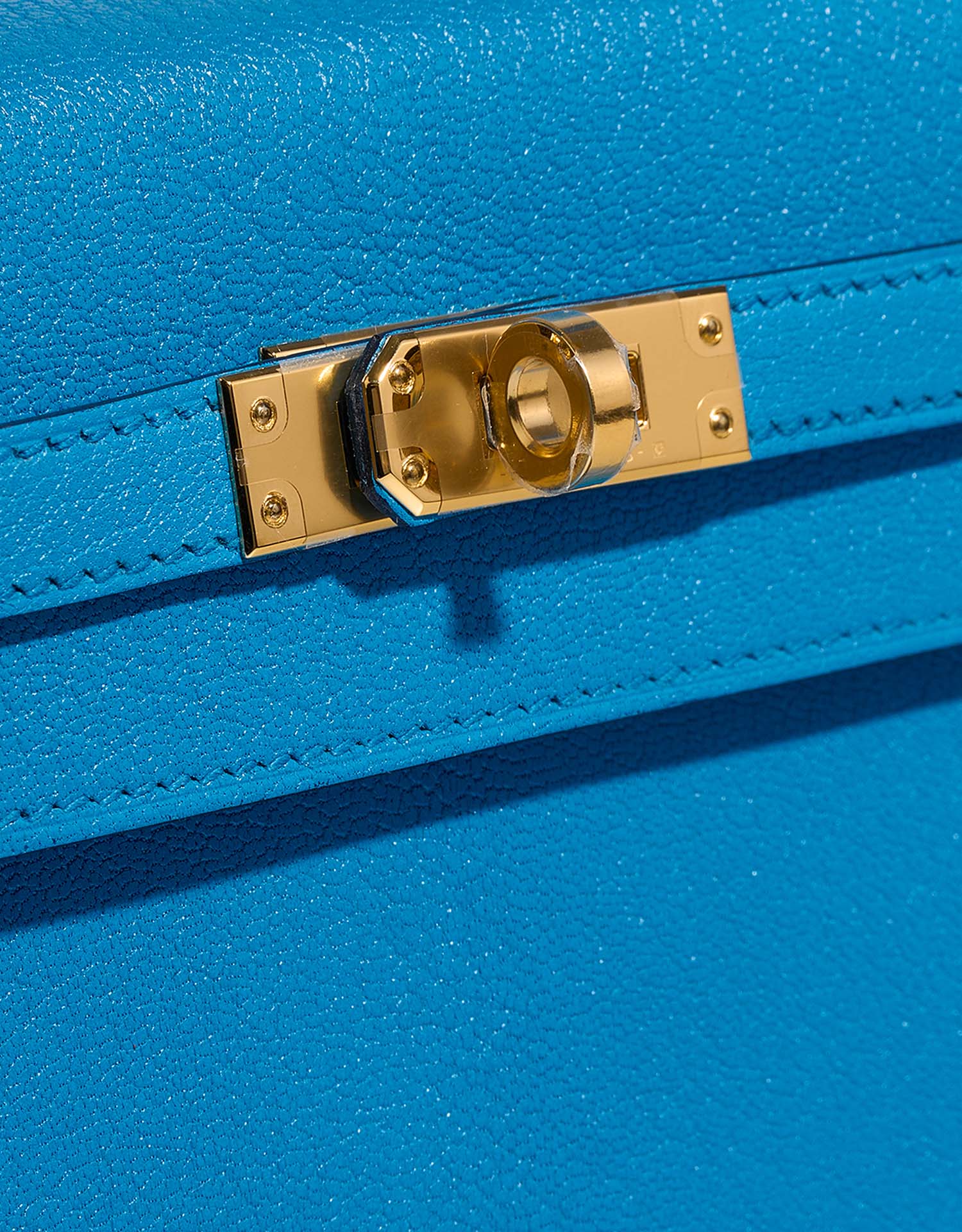 Hermès Kelly 25 BlueFrida Verschluss-System | Verkaufen Sie Ihre Designer-Tasche auf Saclab.com