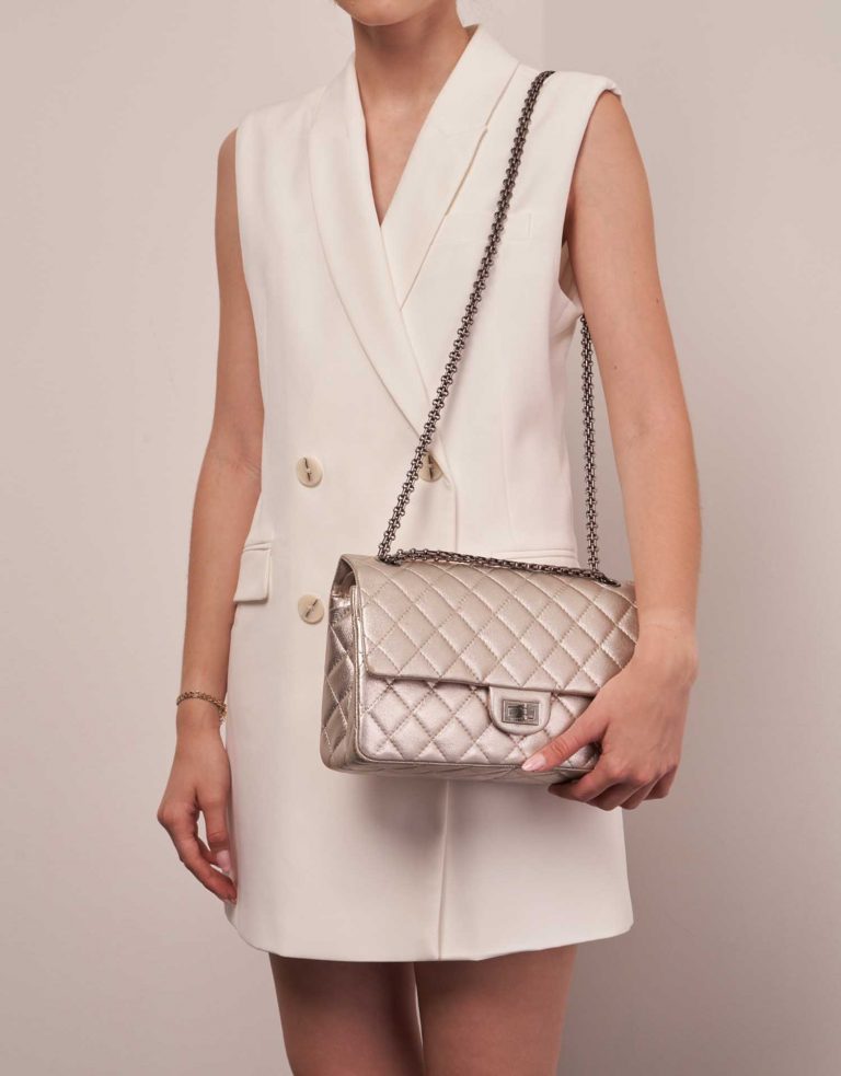 Chanel 255Reissue 226 ShinyChampagne Front | Vendre votre sac de créateur sur Saclab.com