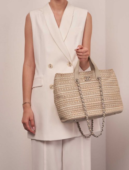Chanel ShoppingTote OneSize Beige 1M | Sell your designer bag on Saclab.com