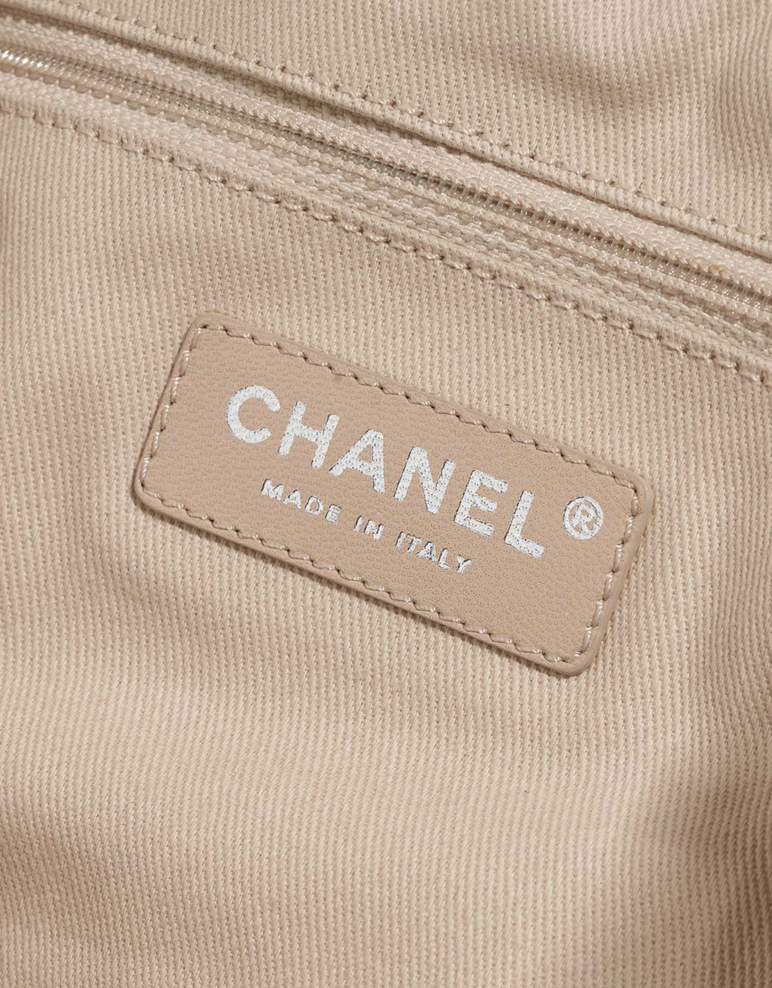Chanel ShoppingTote OneSize Beige Logo  | Sell your designer bag on Saclab.com