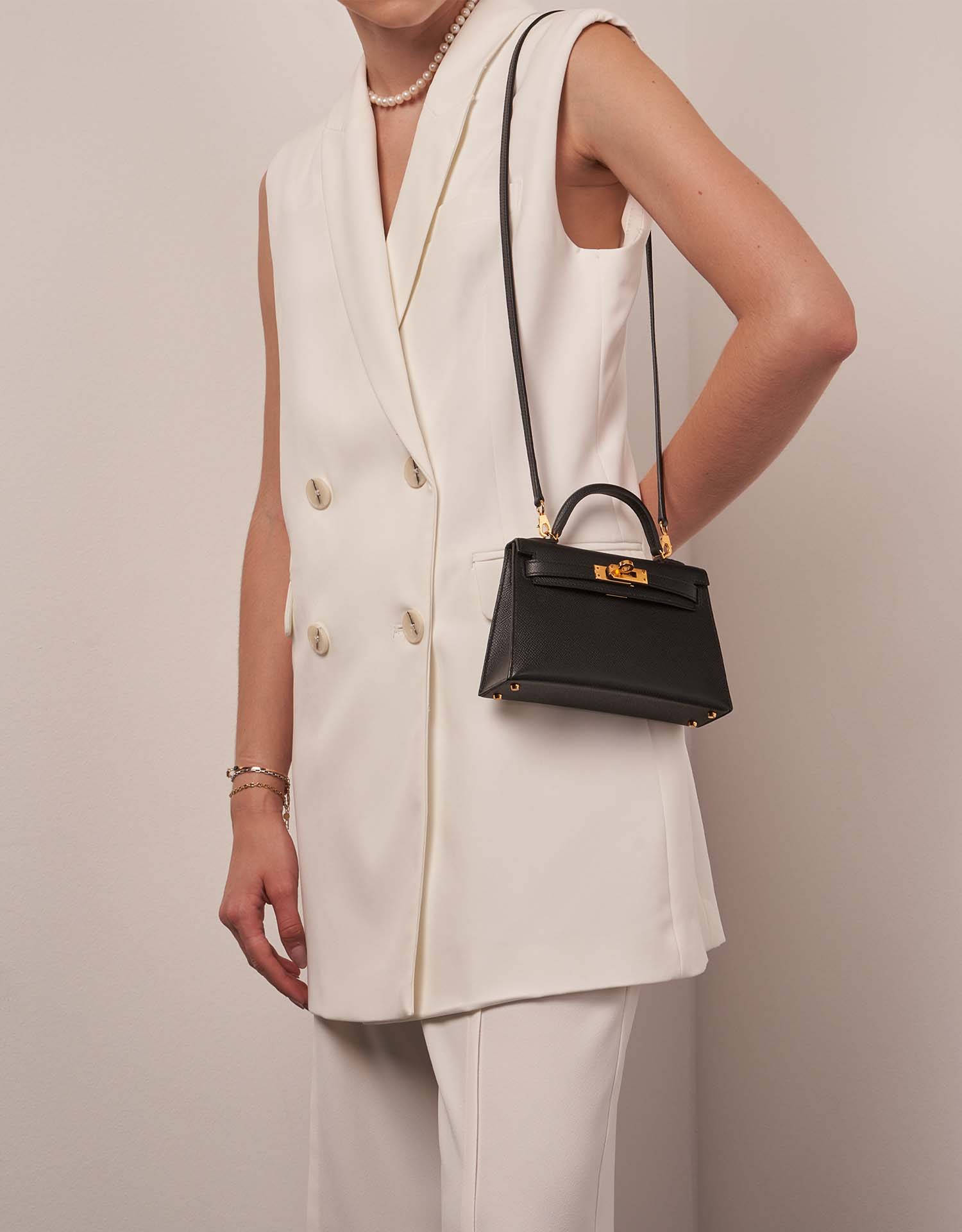 Hermès Kelly Mini Schwarz Größen Getragen | Verkaufen Sie Ihre Designer-Tasche auf Saclab.com