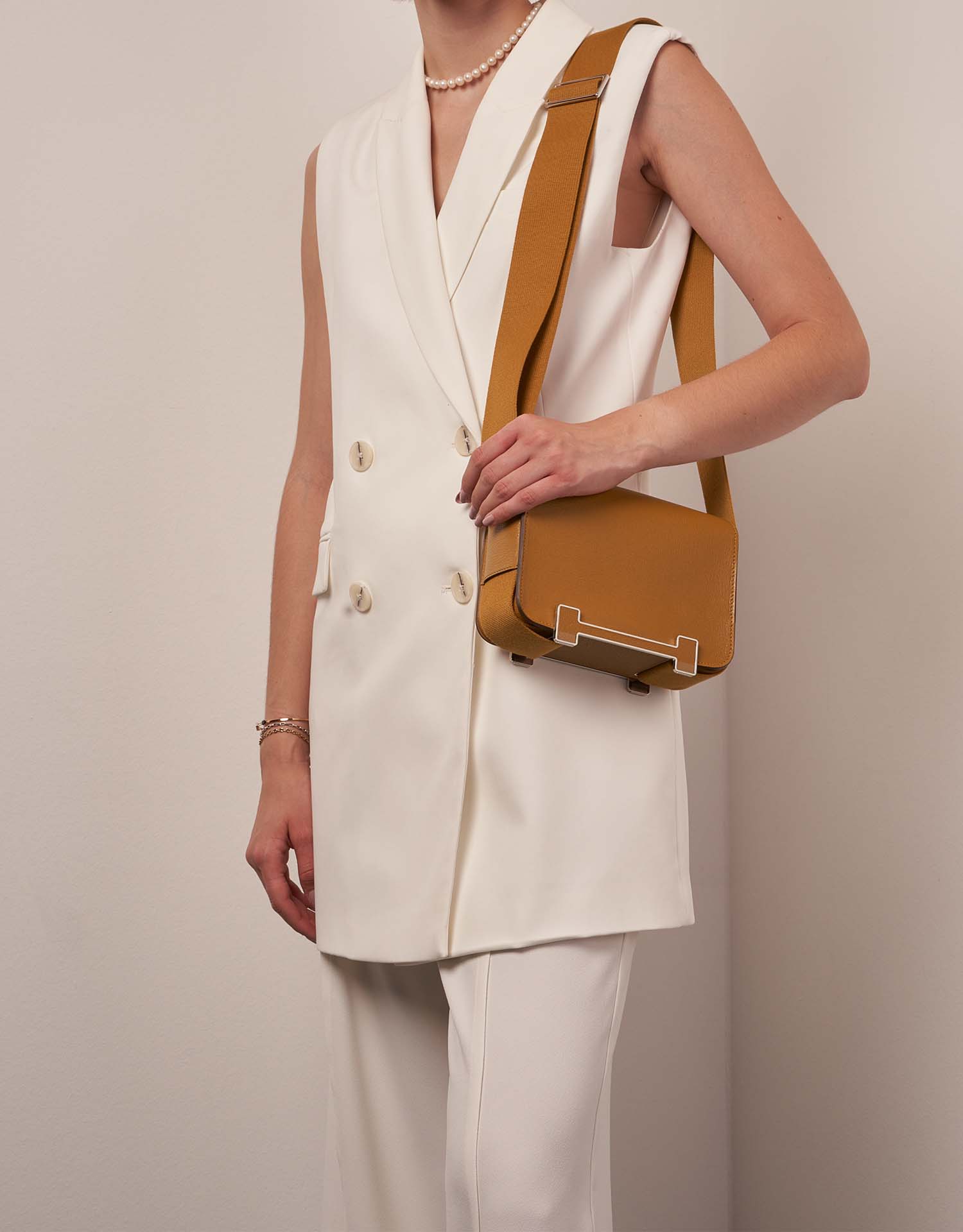 Hermès Geta OneSize Caramel 1M | Sell your designer bag on Saclab.com