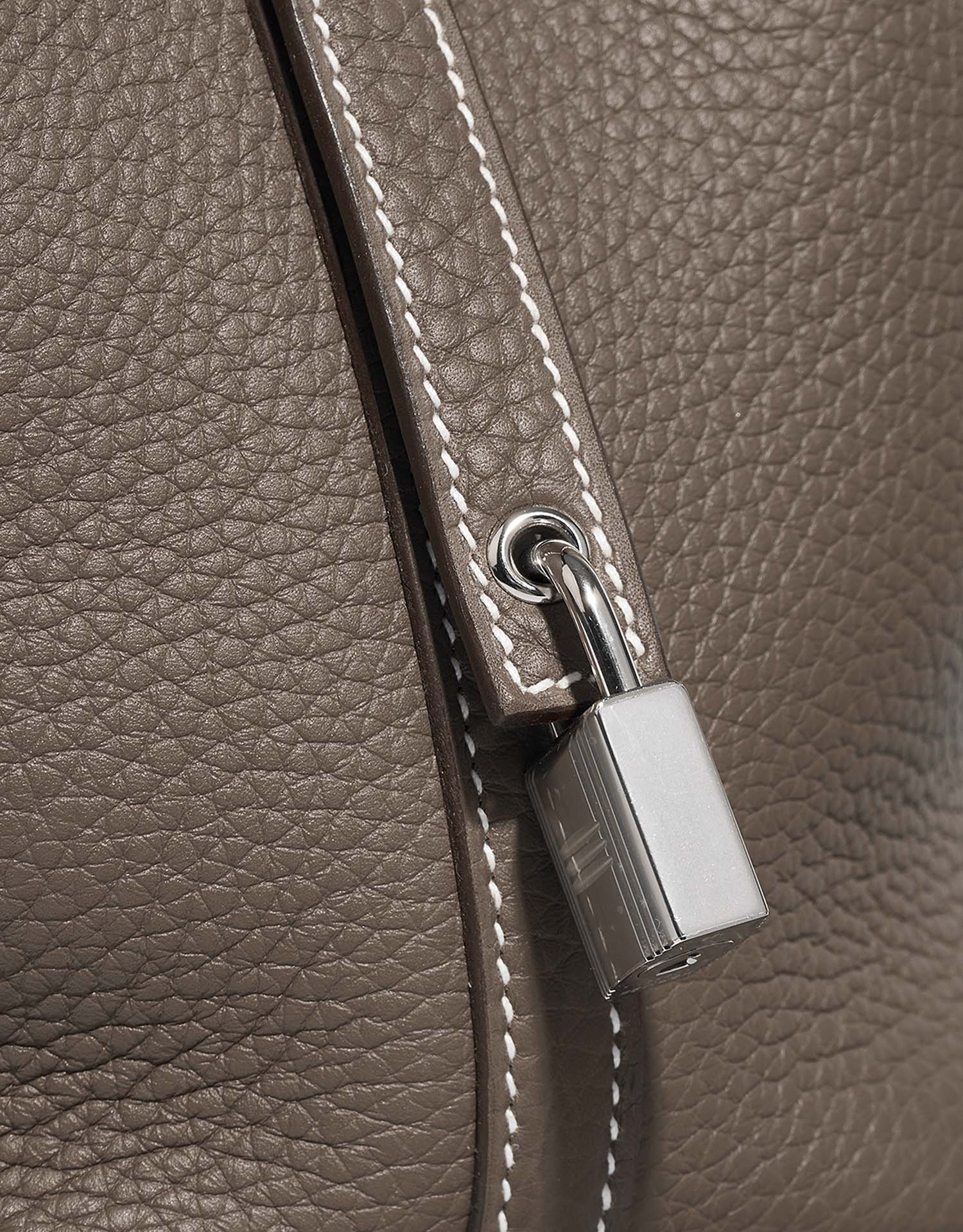 Hermès Picotin 18 Etoupe Closing System  | Sell your designer bag on Saclab.com