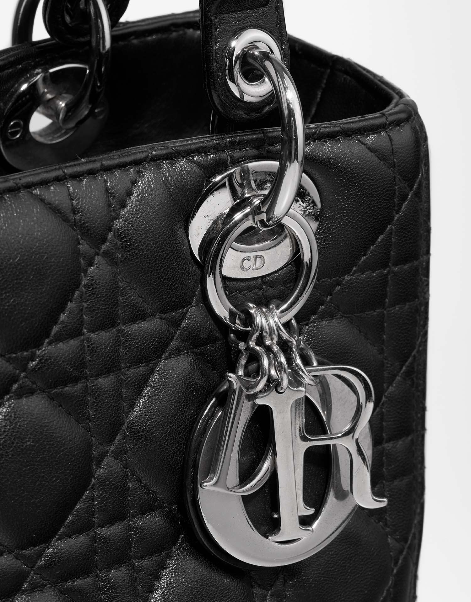 Dior Lady Medium Black Closing System  | Sell your designer bag on Saclab.com