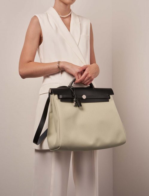 Hermès Herbag 39 Black-Beton Sizes Worn | Sell your designer bag on Saclab.com