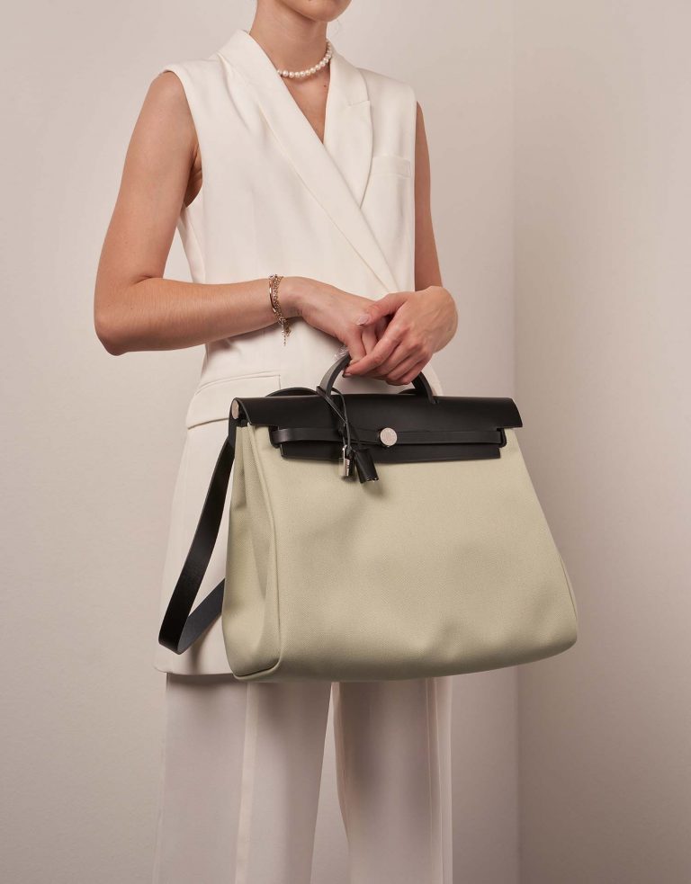Hermès Herbag 39 Black-Beton Front  | Sell your designer bag on Saclab.com