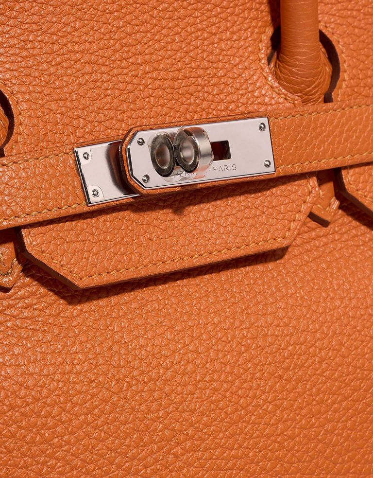 Hermès Birkin 35 Orange Closing System  | Sell your designer bag on Saclab.com