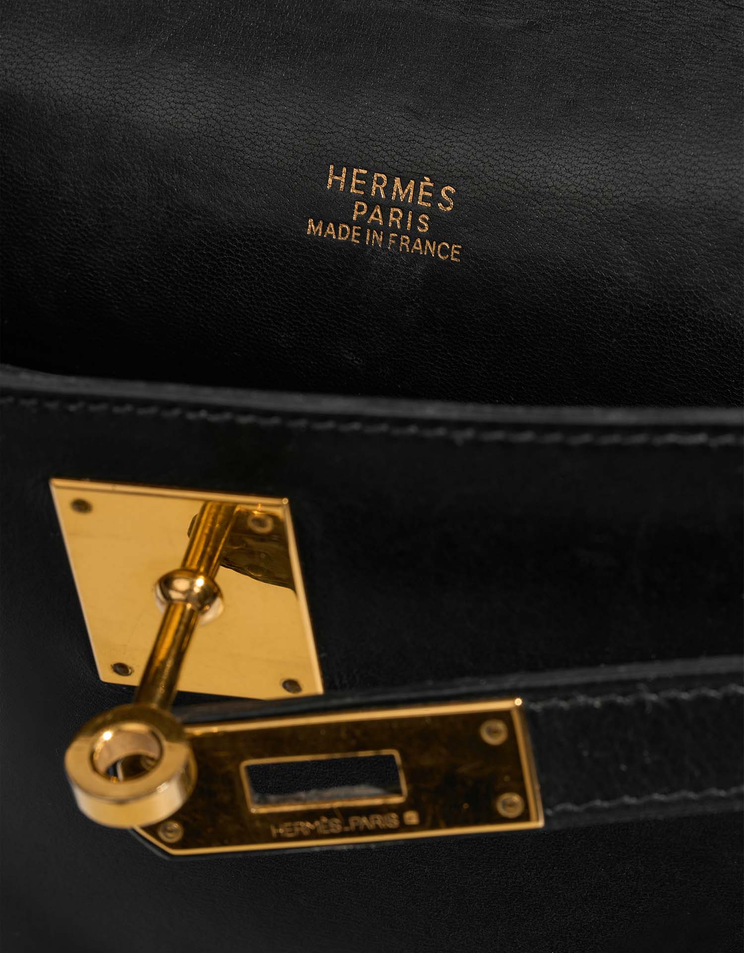 Hermès KellyElanPochette Black Logo  | Sell your designer bag on Saclab.com