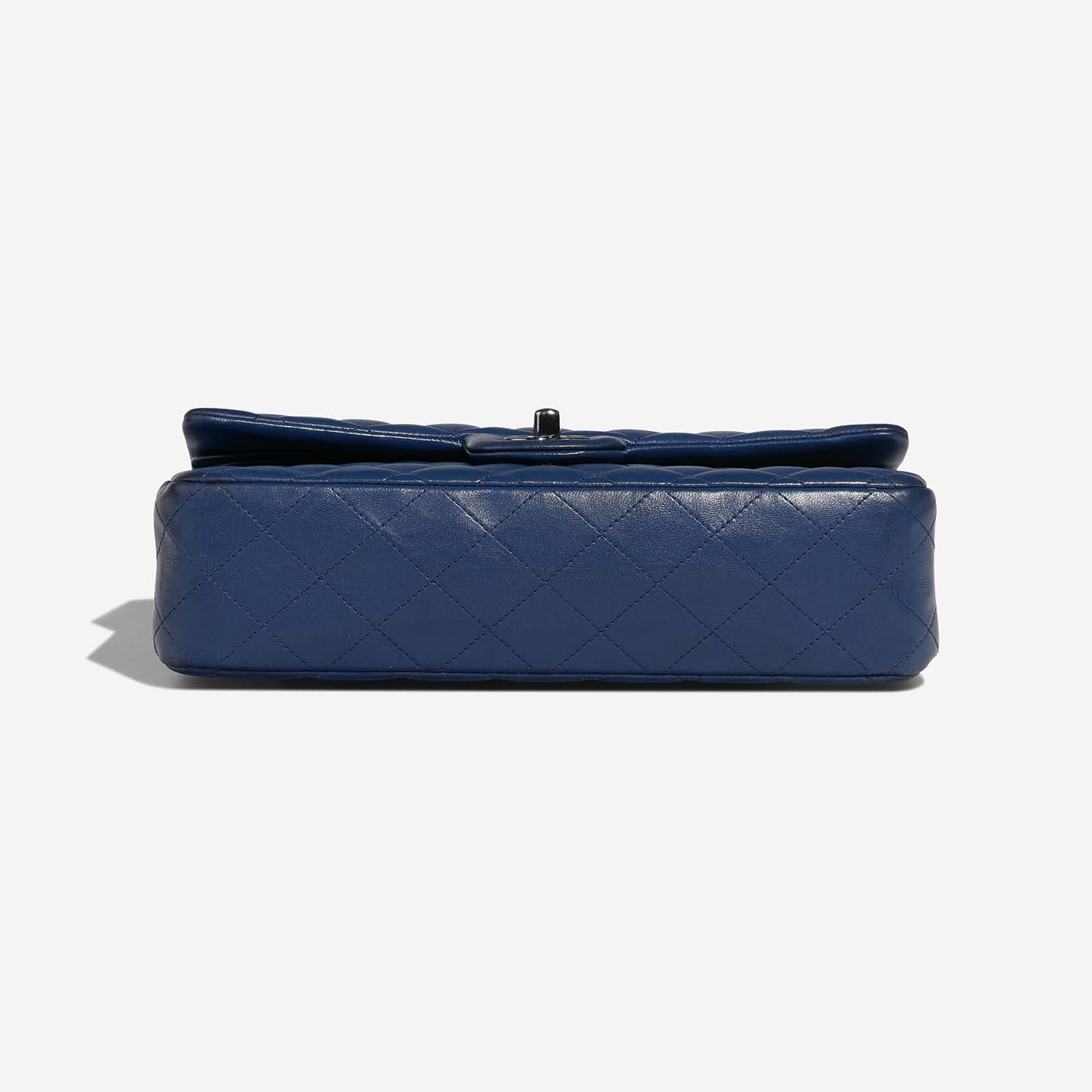 Chanel Timeless Medium Blue 8BTM | Sell your designer bag on Saclab.com