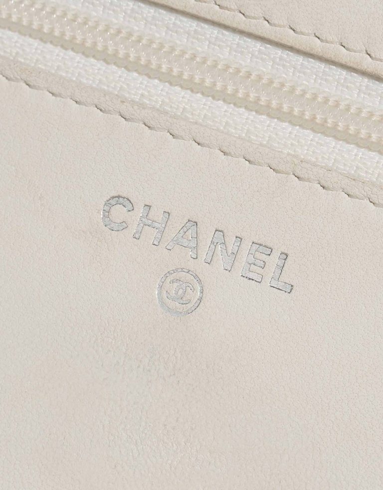 Chanel Timeless WalletOnChain White Logo  | Sell your designer bag on Saclab.com