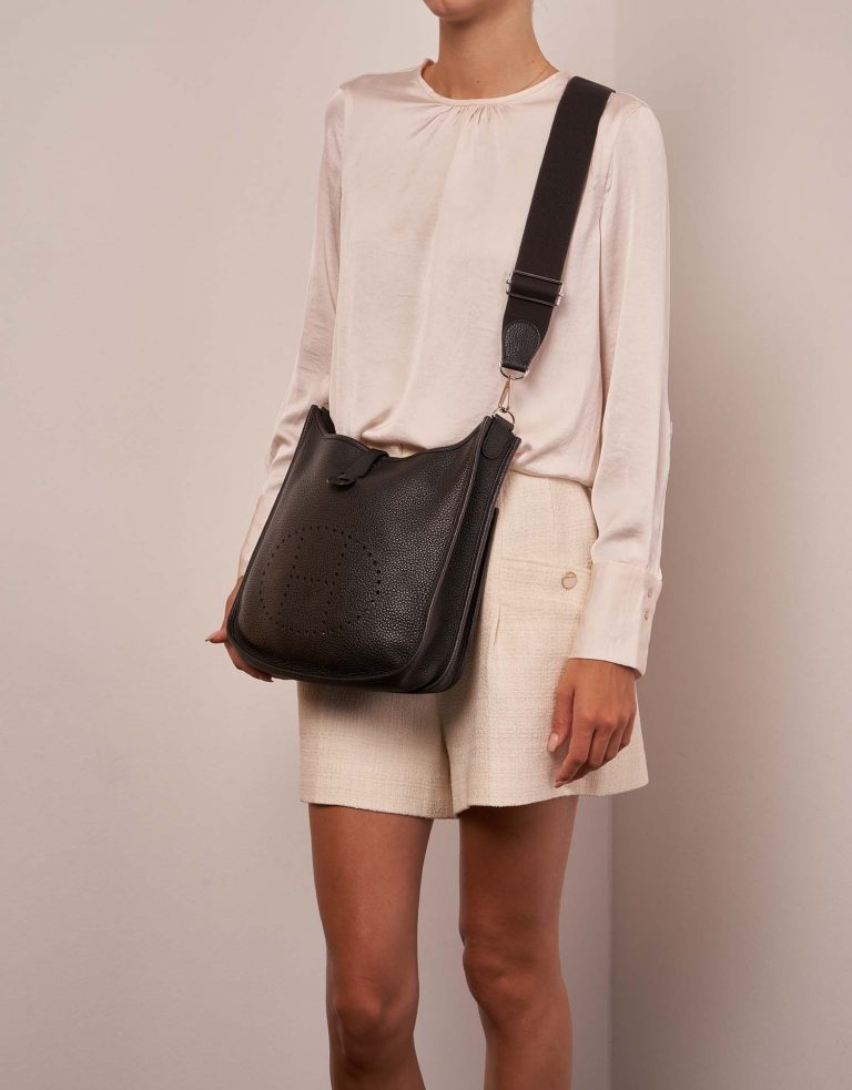 Hermès Evelyne 29 Prunoir Front  | Sell your designer bag on Saclab.com