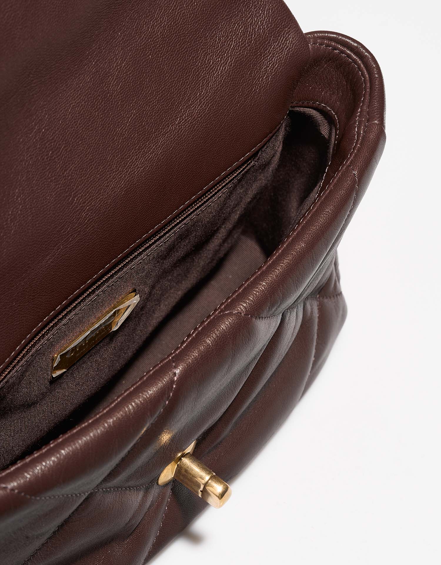 Chanel 19 FlapBag Brown Inside  | Sell your designer bag on Saclab.com