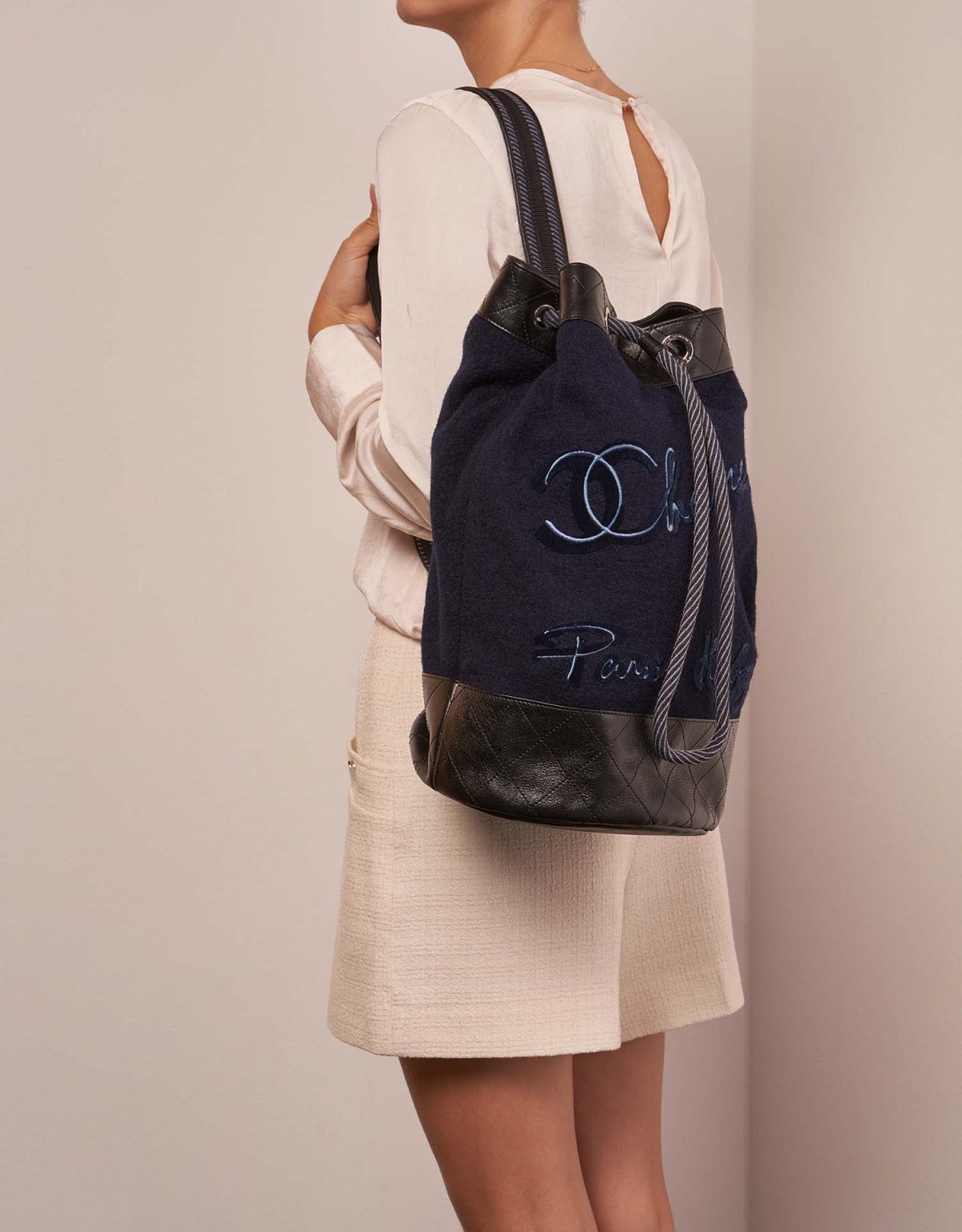 Chanel Backpack Wool / Lamb Blue / Black SACLÀB