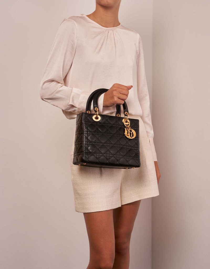 Dior Lady Medium Black 1M | Sell your designer bag on Saclab.com