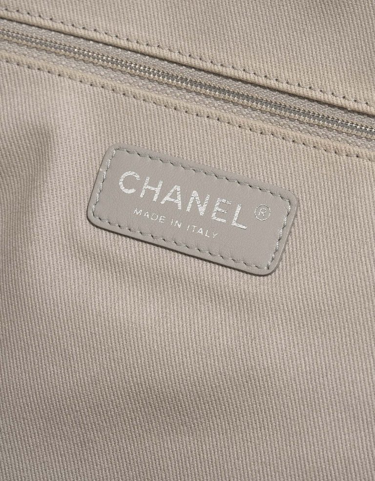 Chanel Deauville Medium White Logo  | Sell your designer bag on Saclab.com