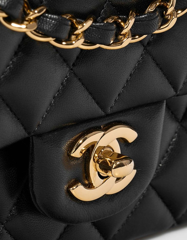 Chanel Timeless Medium Noir Système de fermeture | Vendez votre sac de créateur sur Saclab.com