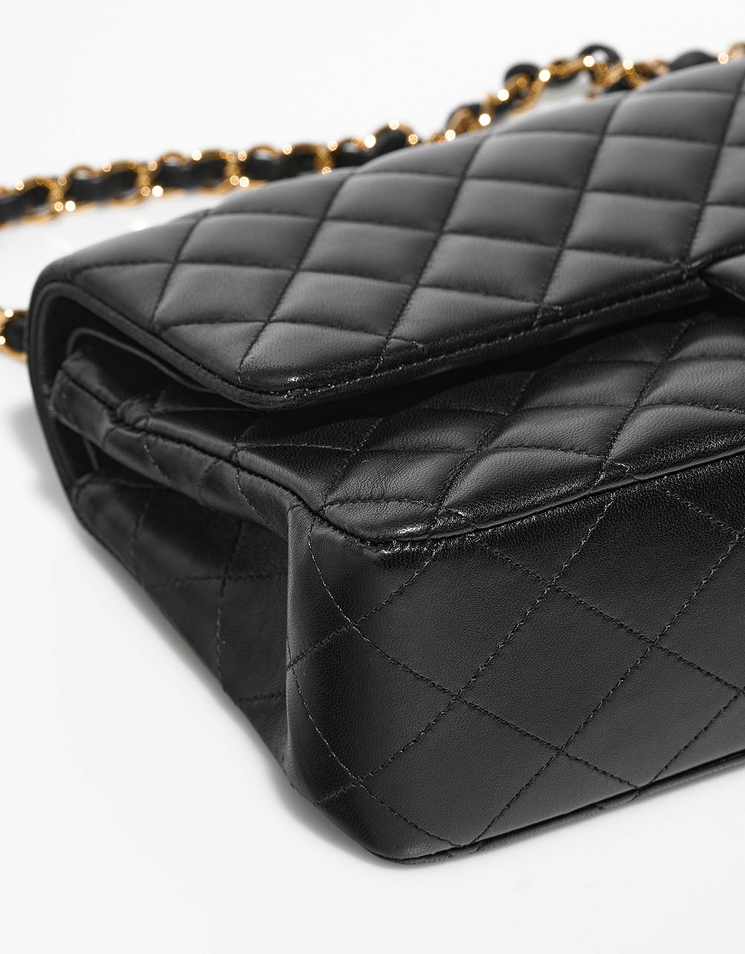 Chanel Timeless Medium Noir signes d'usure| Vendez votre sac de créateur sur Saclab.com