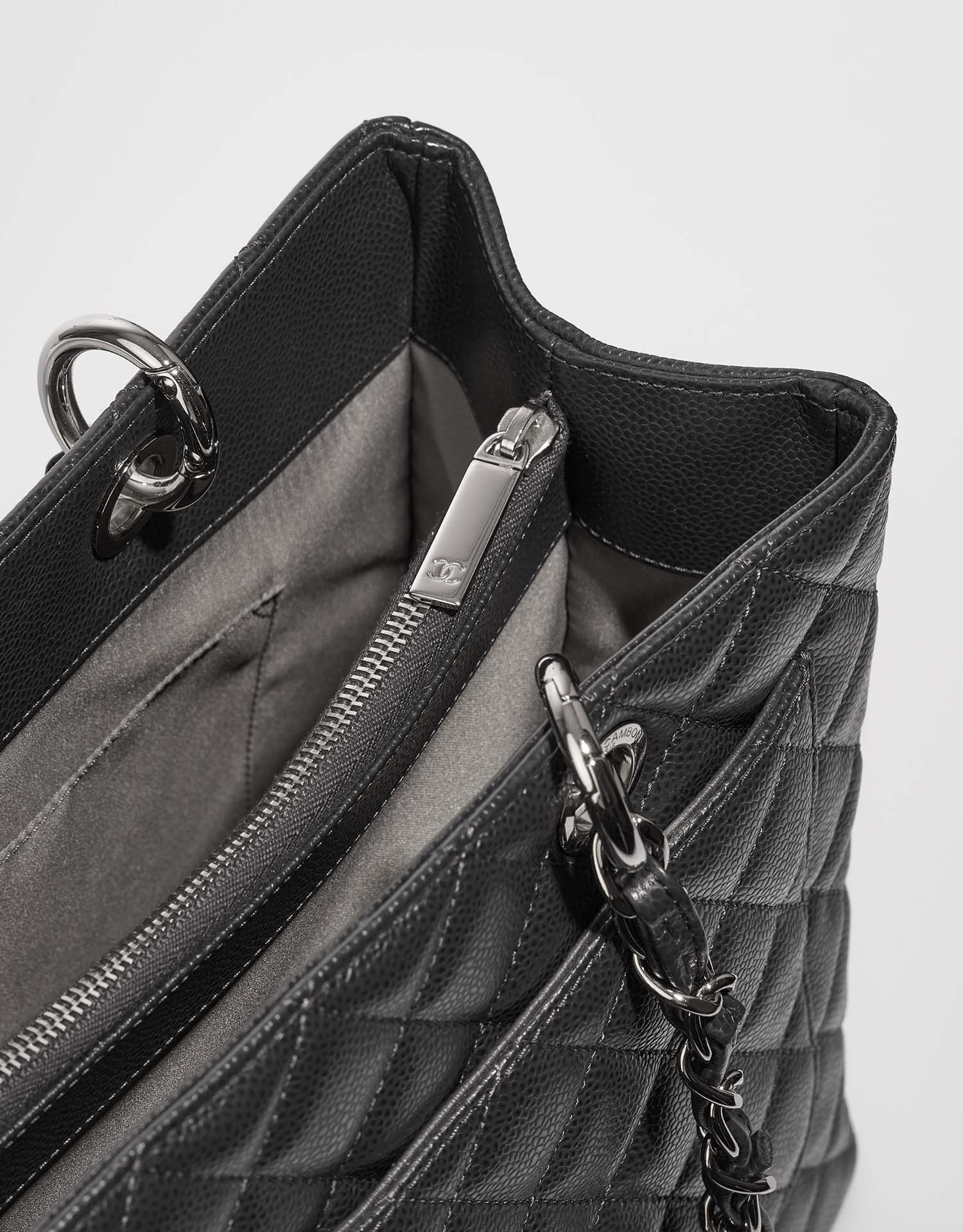 Chanel GST Charcoal Closing System  | Sell your designer bag on Saclab.com