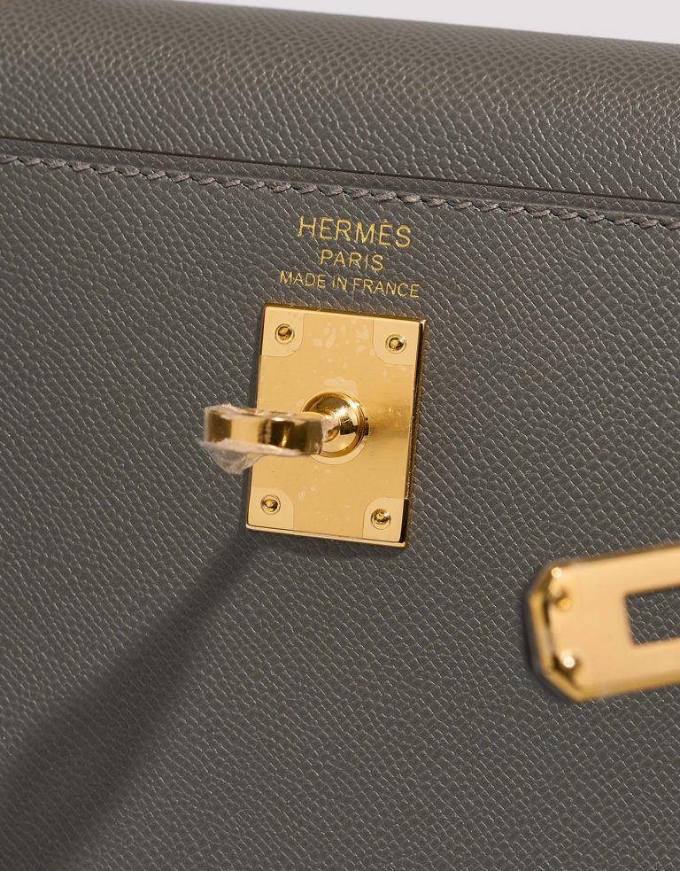 Hermès Kelly 25 VertAmande Logo  | Sell your designer bag on Saclab.com