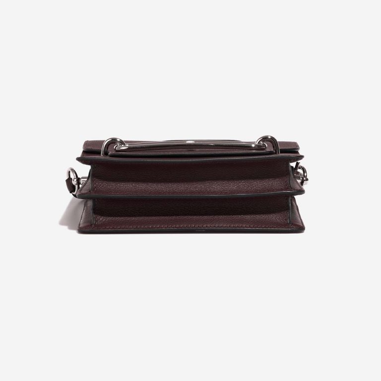 Hermès Roulis 18 RougeSellier Bottom  | Sell your designer bag on Saclab.com