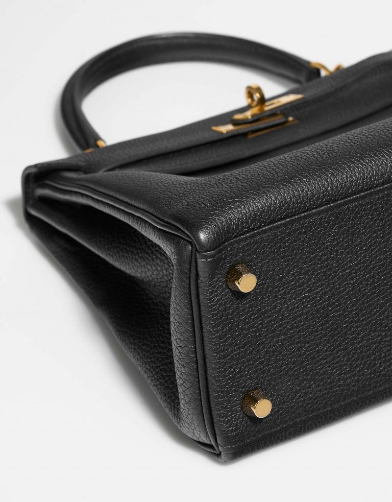 Hermès Kelly 25 Black signs of wear | Sell your designer bag on Saclab.com