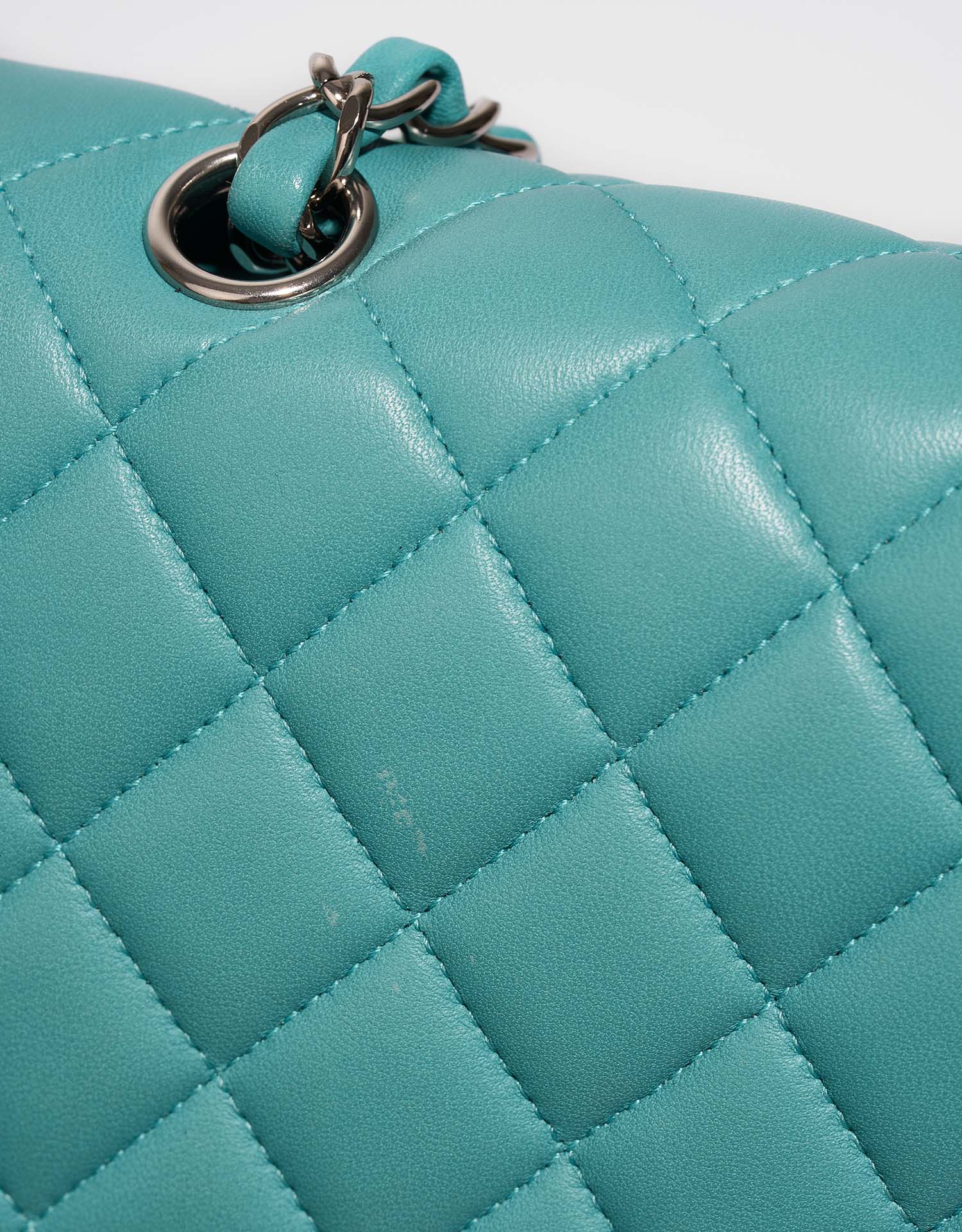 Chanel Timeless Medium Turquoise signs of wear 1 | Sell your designer bag on Saclab.com