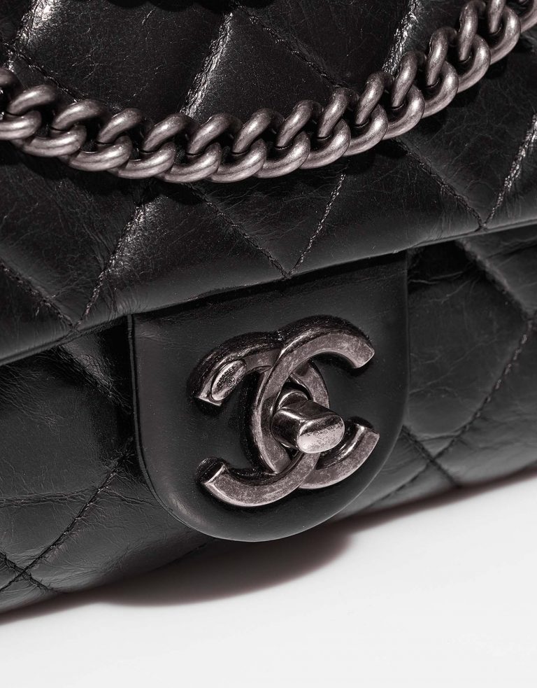 Chanel Timeless Medium Black Closing System  | Sell your designer bag on Saclab.com