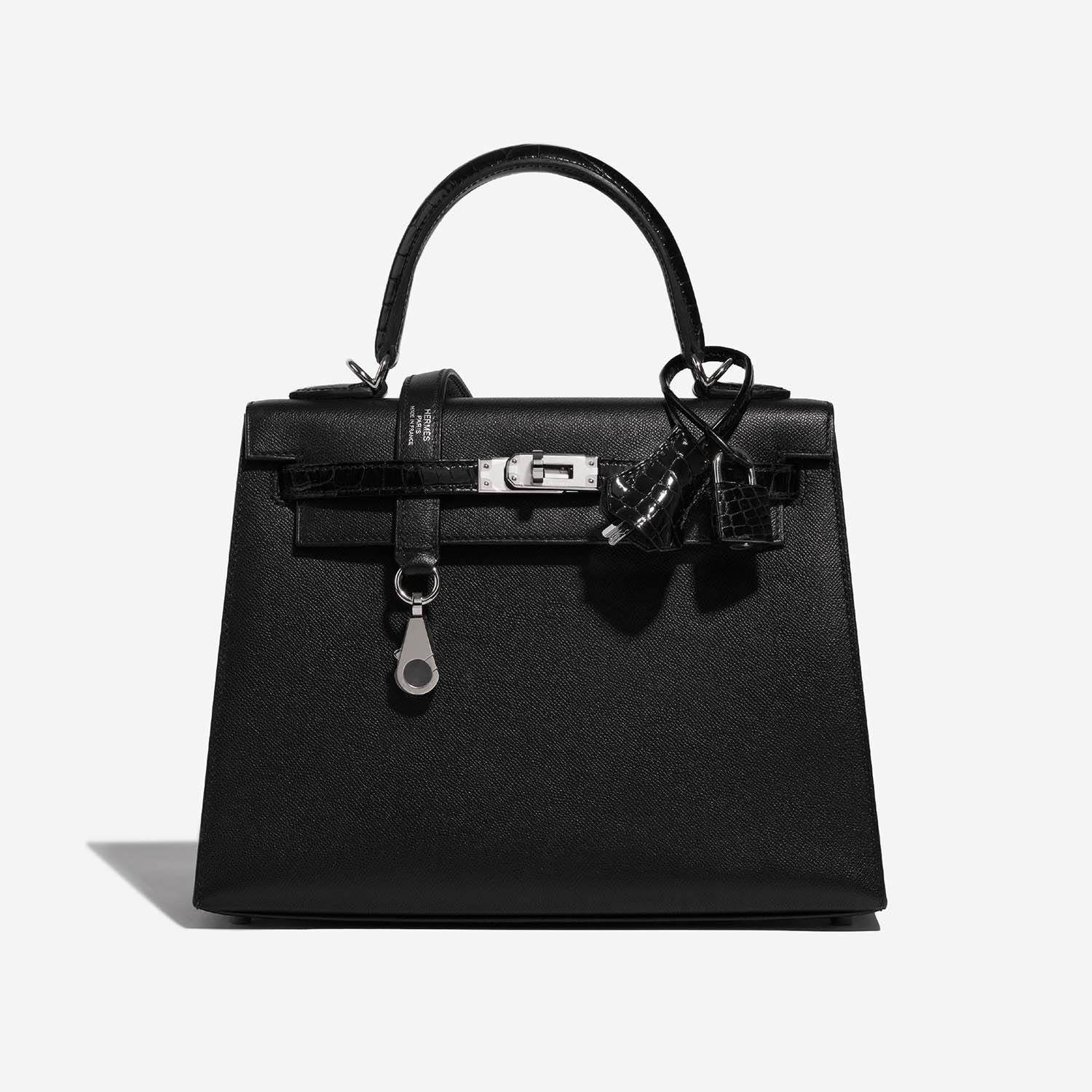 Hermès Kelly 25 Black  Front  | Sell your designer bag on Saclab.com