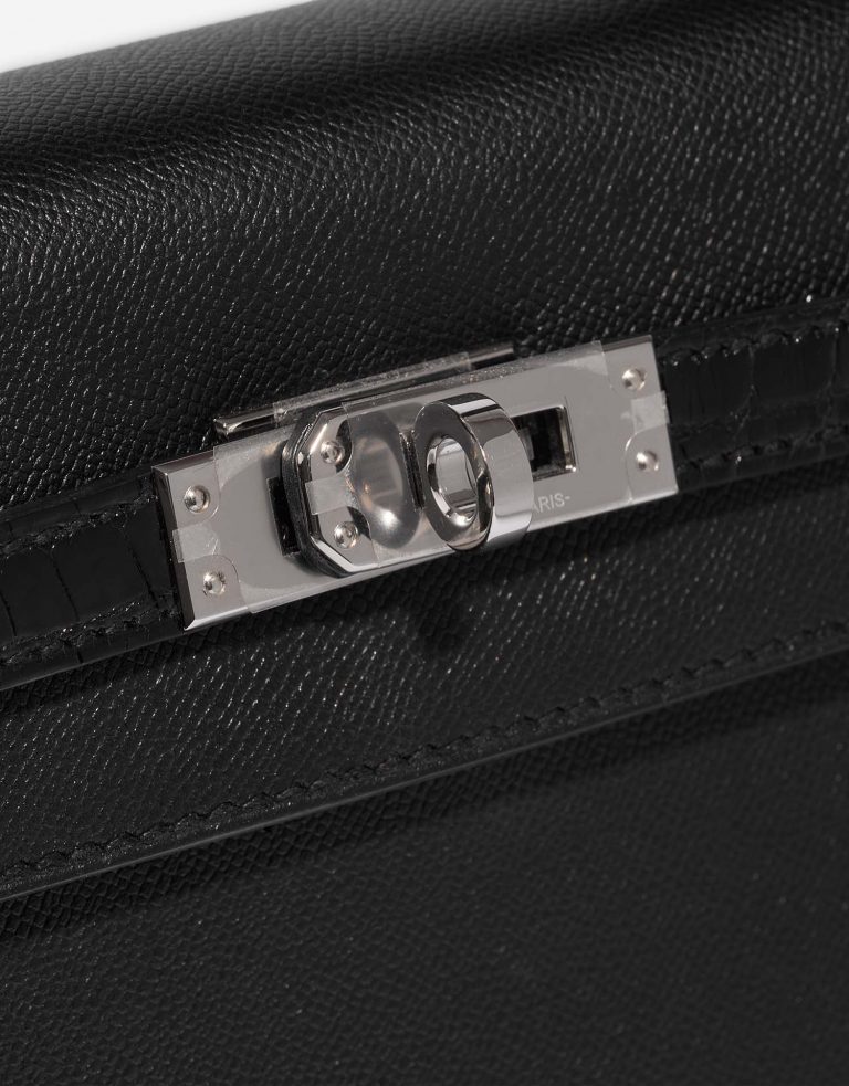 Hermès Kelly 25 Black  Closing System  | Sell your designer bag on Saclab.com