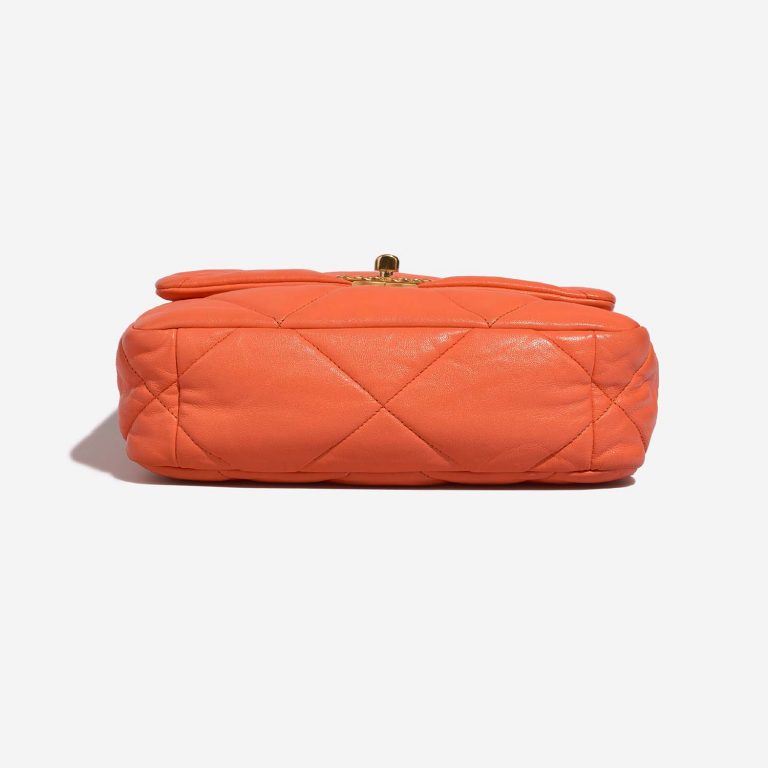 Chanel 19 FlapBag Orange Bottom  | Sell your designer bag on Saclab.com