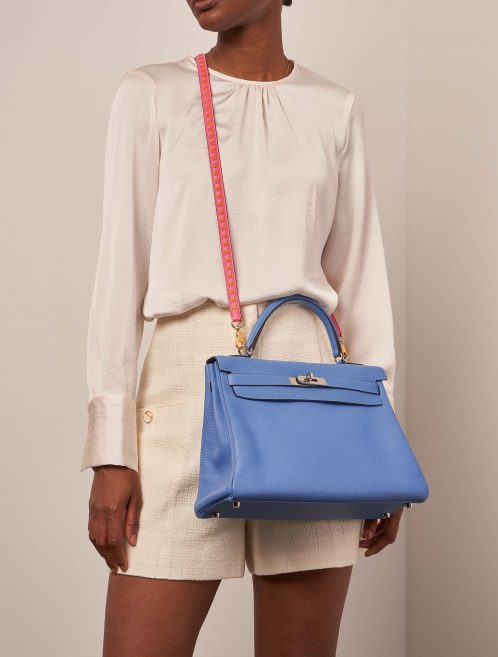 Hermès StrapTressageCuir RoseAzalée-Abricot Tailles Porté | Vendez votre sac de créateur sur Saclab.com