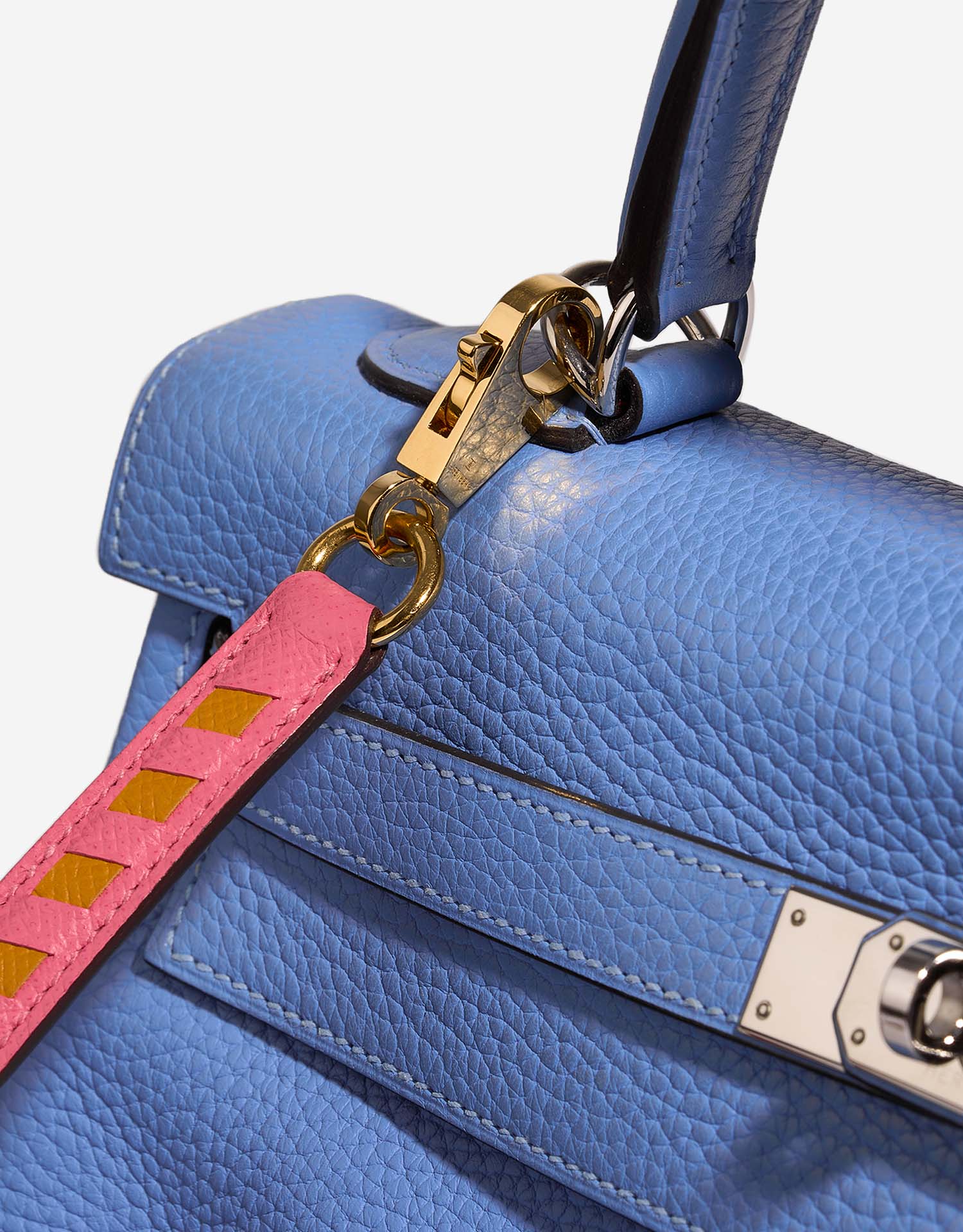 Hermès StrapTressageCuir RoseAzalée-Abricot Closing System | Sell your designer bag on Saclab.com