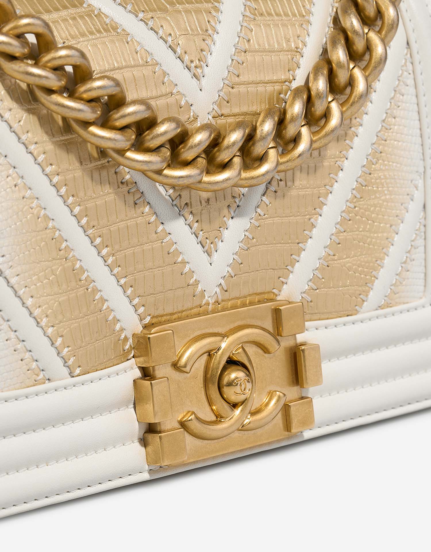 Chanel Boy Small Gold-White Closing System  | Sell your designer bag on Saclab.com