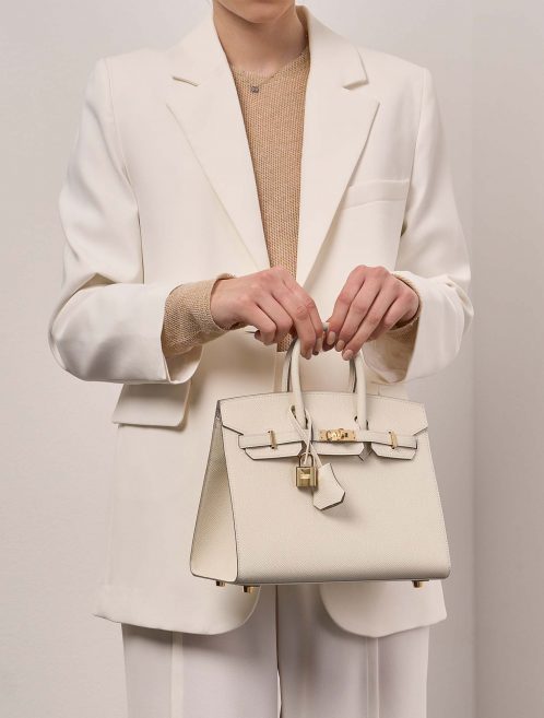 Hermès Birkin 25 Craie Sizes Worn | Sell your designer bag on Saclab.com