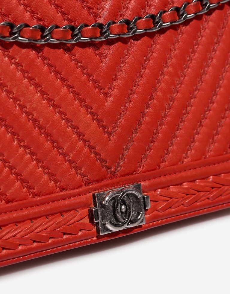 Chanel Boy WOC Red Closing System  | Sell your designer bag on Saclab.com