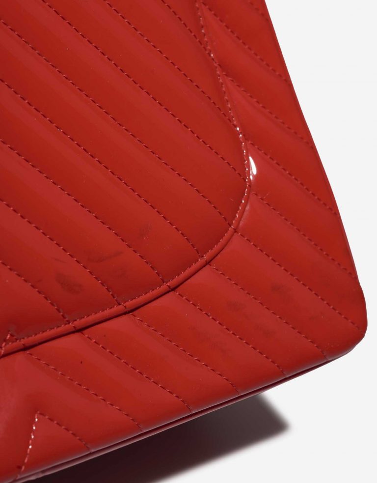 Chanel Timeless Jumbo Red signs of wear | Sell your designer bag on Saclab.com