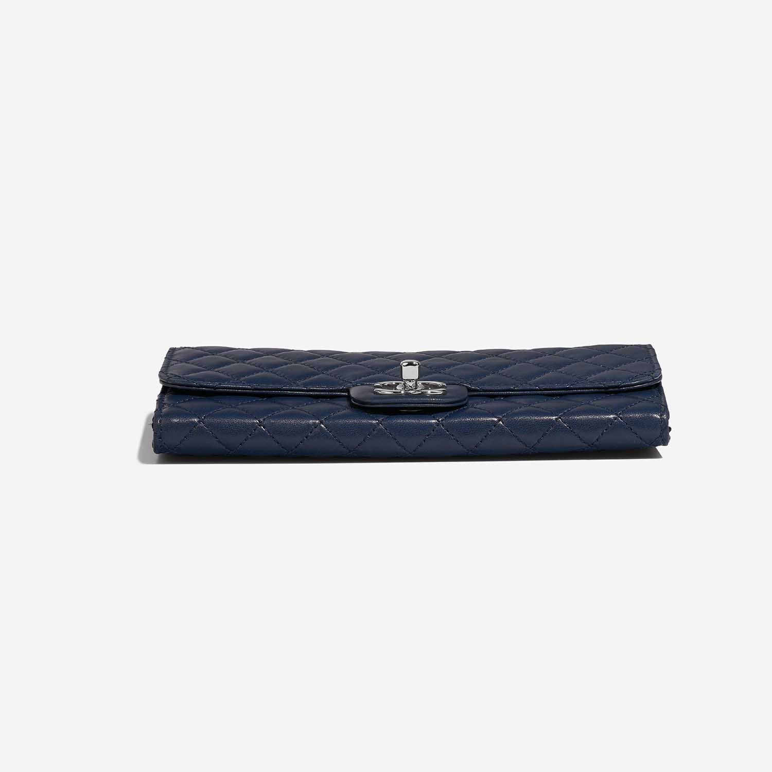 Chanel Timeless Medium DarkBlue 8BTM S | Sell your designer bag on Saclab.com