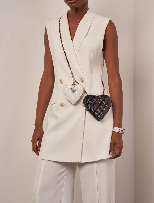 Chanel ClutchWithChain Noir-Blanc Tailles Porté | Vendez votre sac de créateur sur Saclab.com