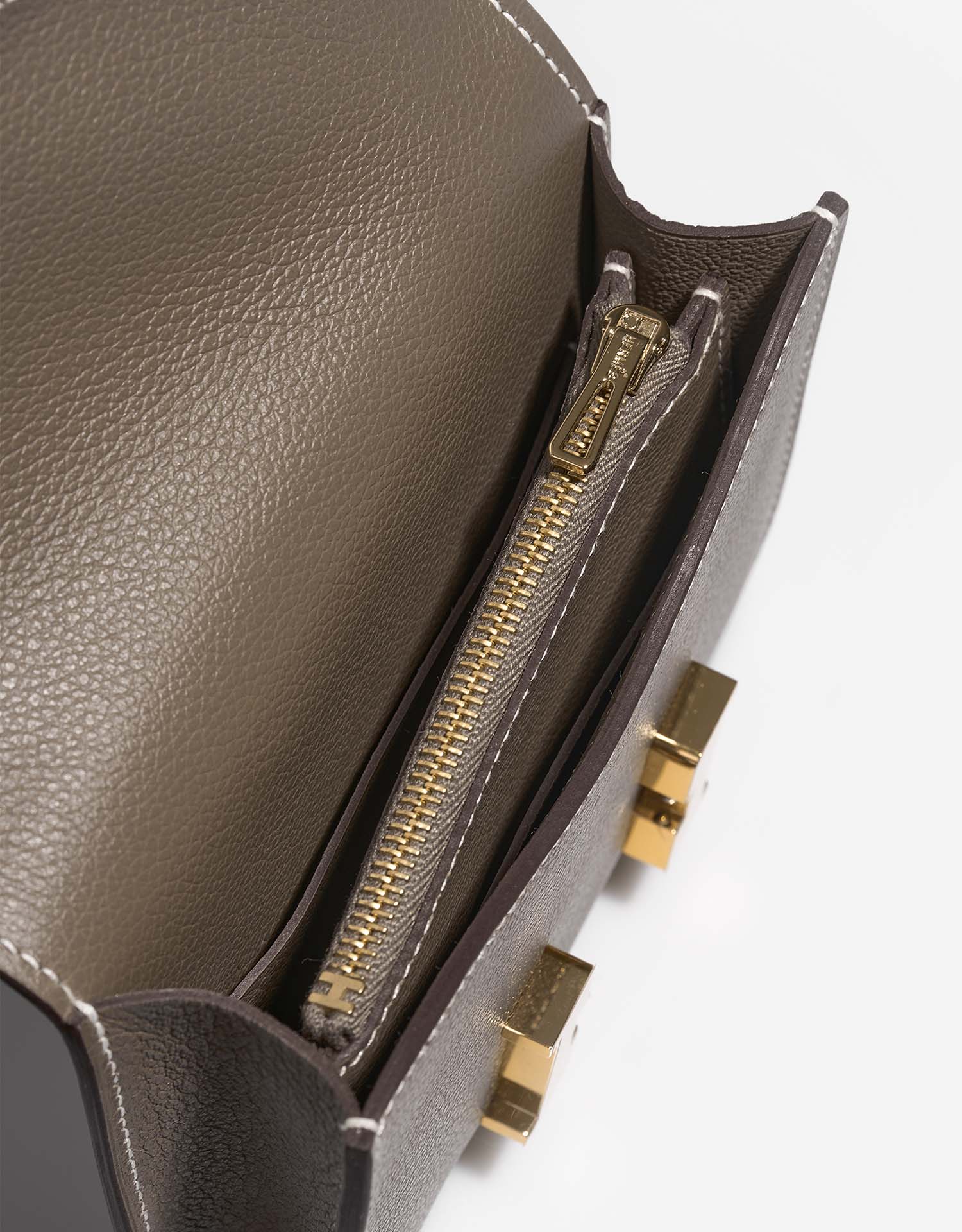 Hermès ConstanceSlimWallet Etoupe Inside  | Sell your designer bag on Saclab.com