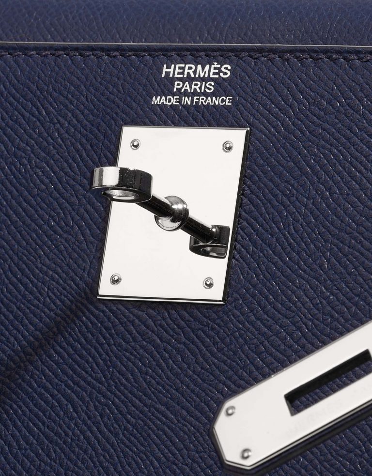 Hermès Kelly 32 BleuSaphir Logo  | Sell your designer bag on Saclab.com