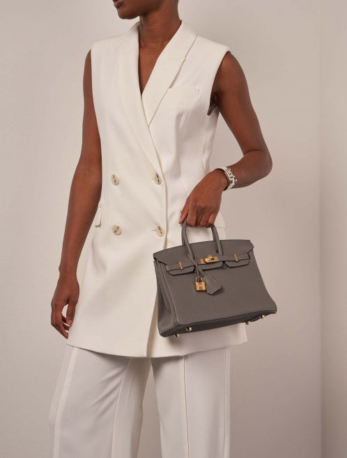 Hermès Birkin 25 Etoupe Sizes Worn | Sell your designer bag on Saclab.com