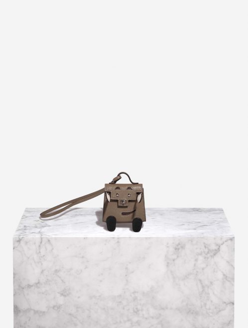 Hermès KellyDollCharm PM Etoupe 0F | Sell your designer bag on Saclab.com