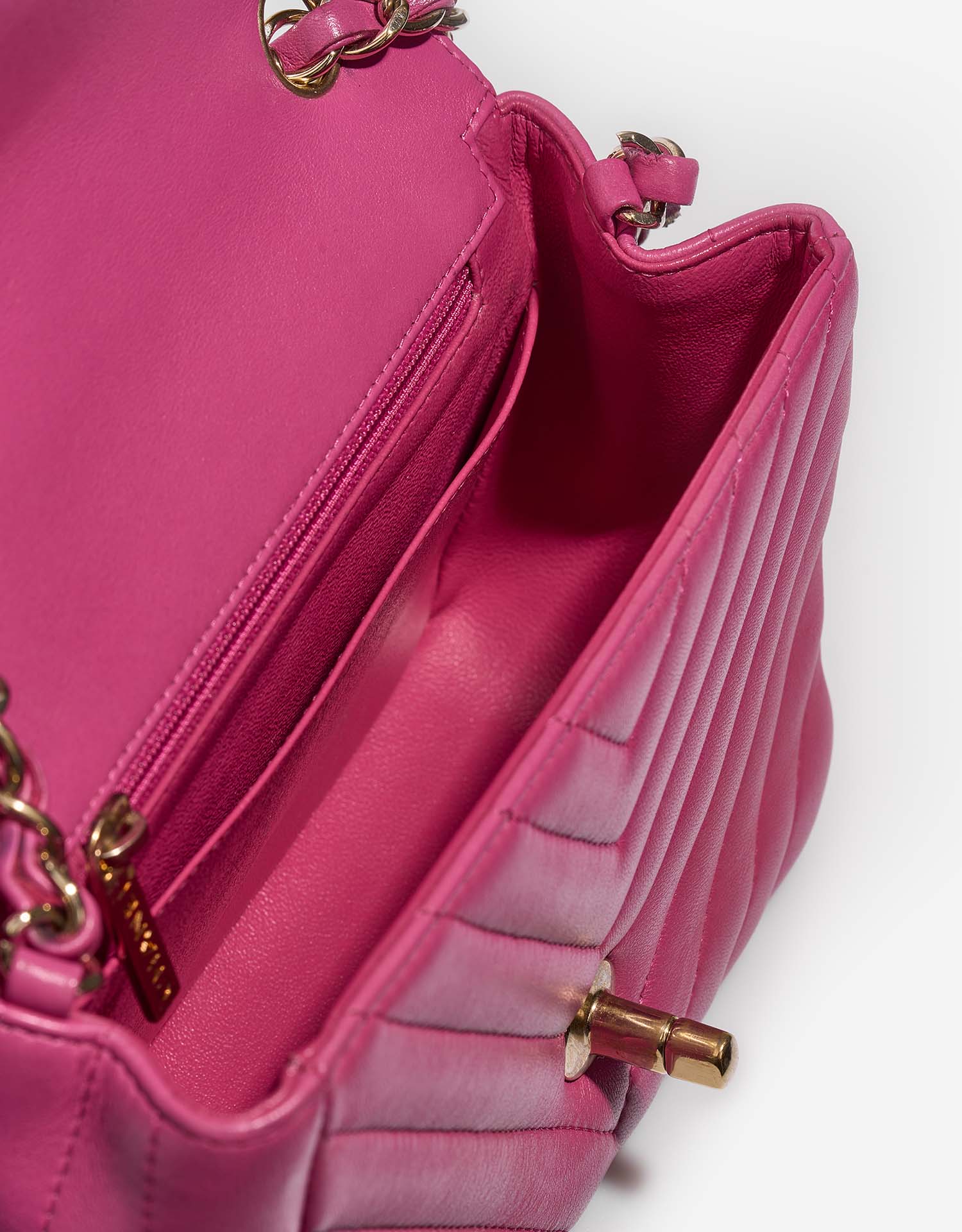 Chanel Timeless MiniRectangular Pink Inside  | Sell your designer bag on Saclab.com
