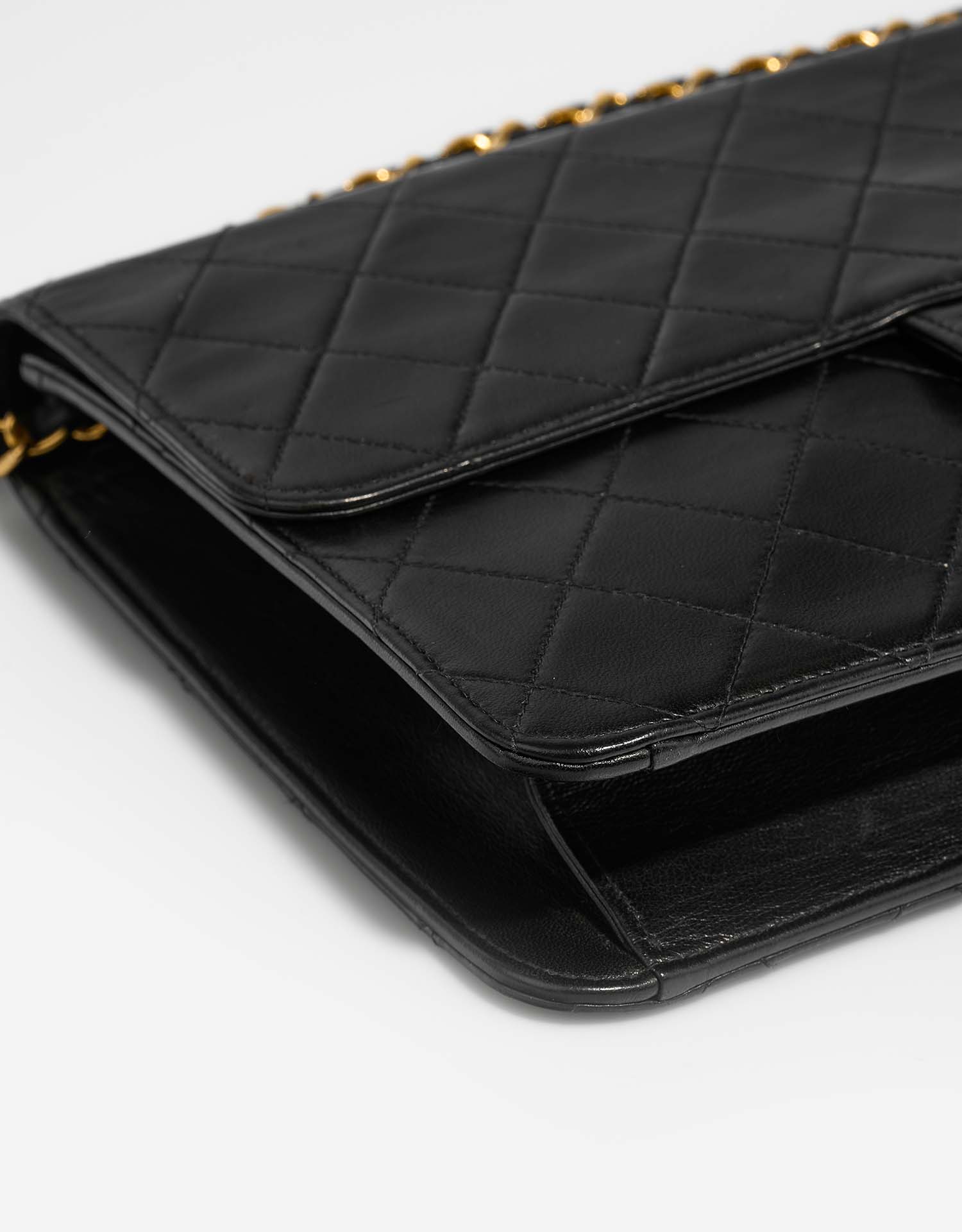 Chanel Timeless Medium Noir signes d'usure 1 | Vendez votre sac de créateur sur Saclab.com