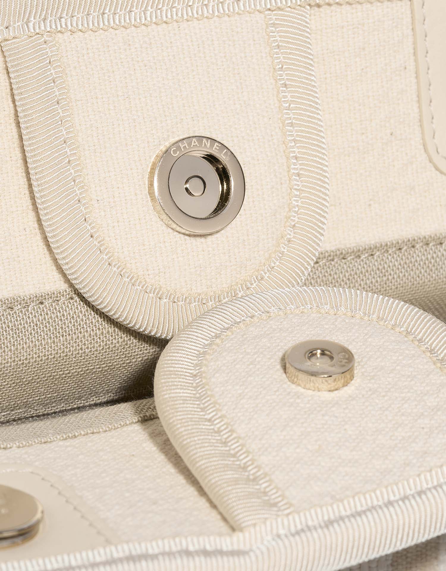 Chanel Deauville Small Cream Closing System  | Sell your designer bag on Saclab.com