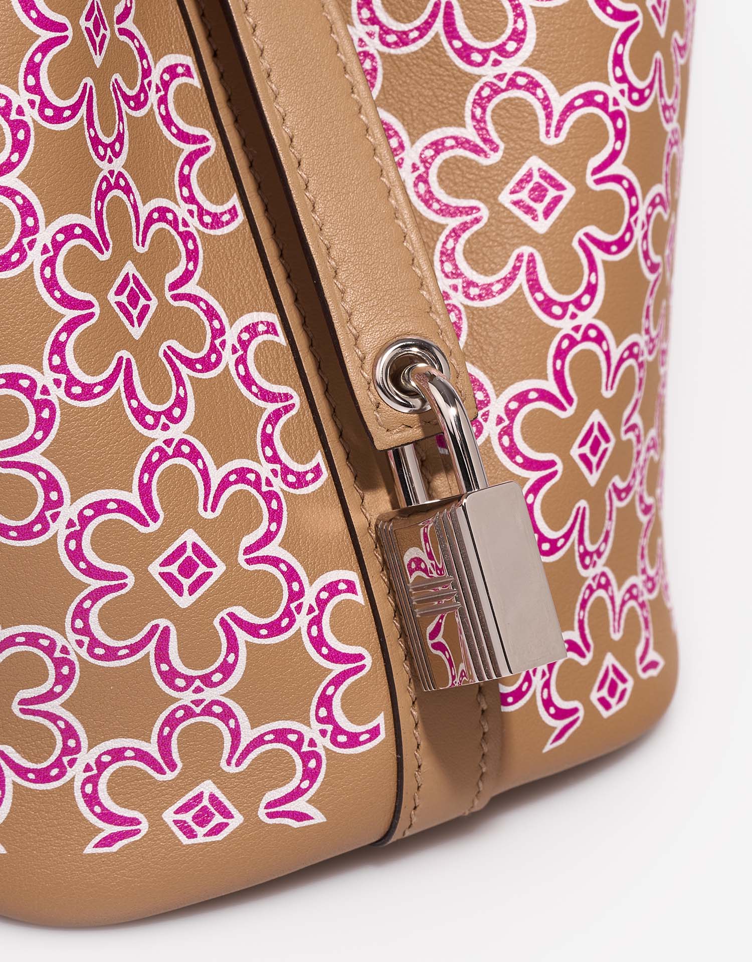 Hermès Picotin Micro Chai-Rose-White Closing System  | Sell your designer bag on Saclab.com