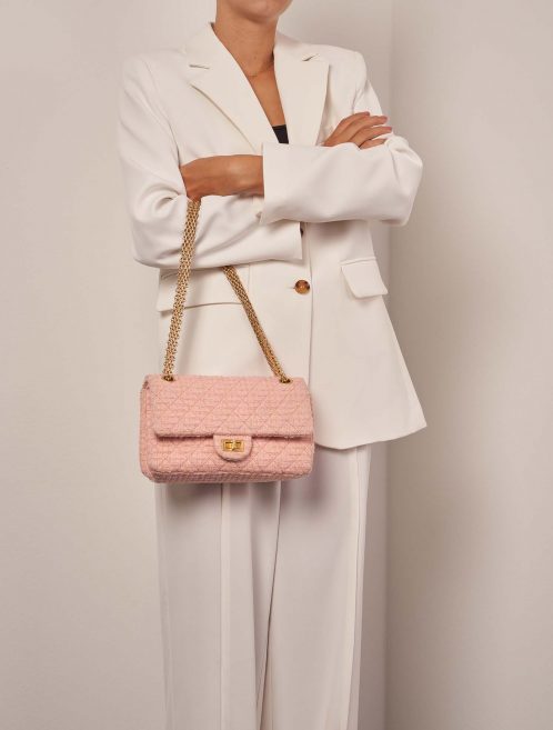 Chanel 255Reissue 225 Tailles Porté | Vendez votre sac de créateur sur Saclab.com